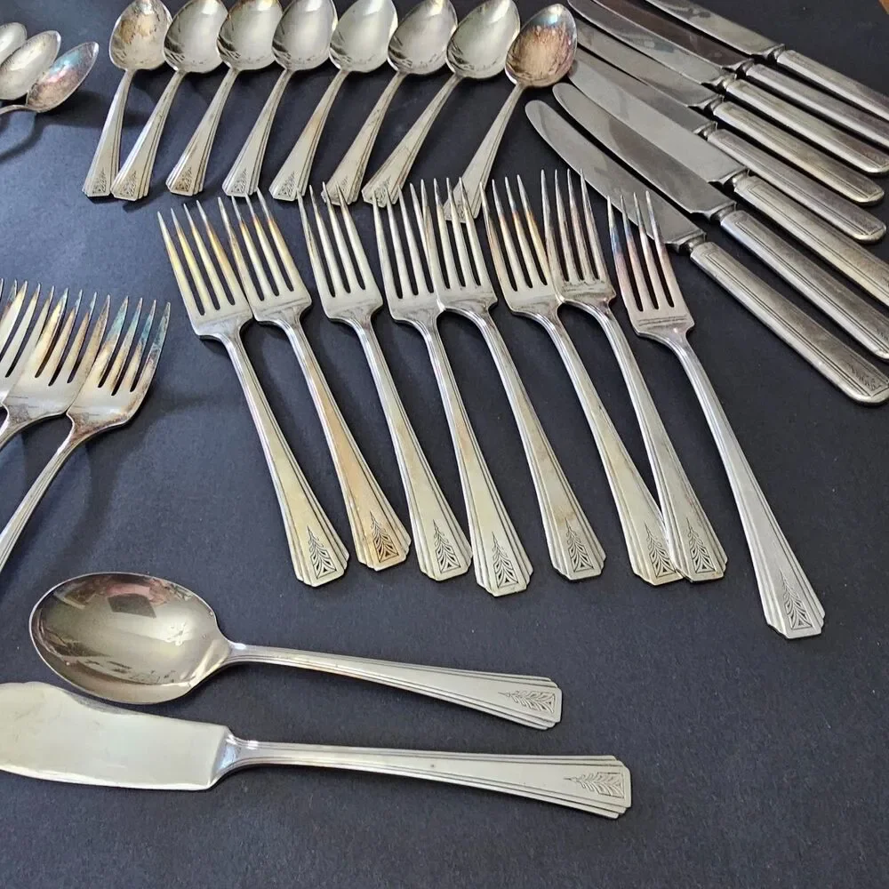 Complete Set Oneida Clarion Community Silverware 1932 Art Deco 50 P. Silverplate